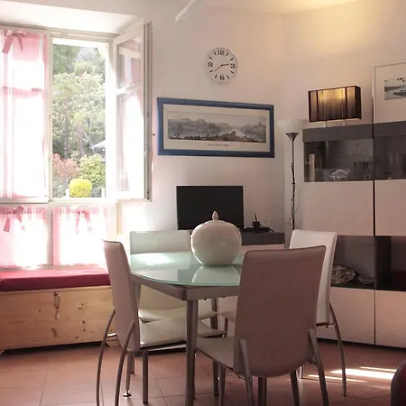 Vecchia Stazione * Μενάτζιο